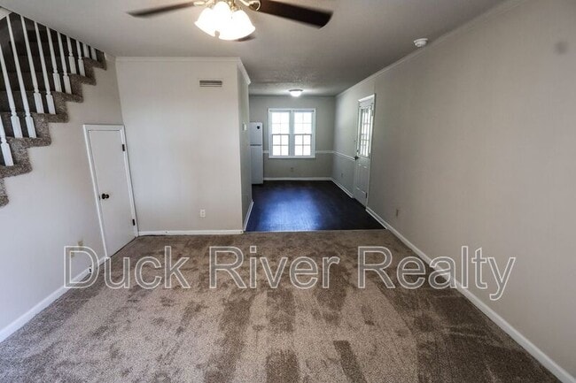 Photo - 2213 Country Club Ln