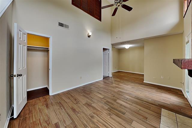 Photo - 9600 Royal Ln