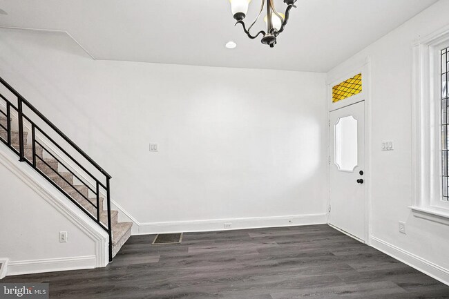 Photo - Modern 3-Bedroom Home Near University City...
