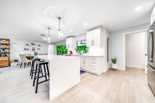 Photo - 6 NE 19th St