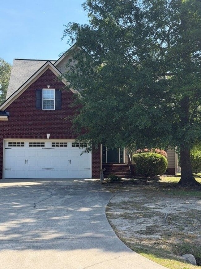Photo - 4 Bed/2.5 Bath Home - Desirable Glen Laurel Subdivision - CBA School District