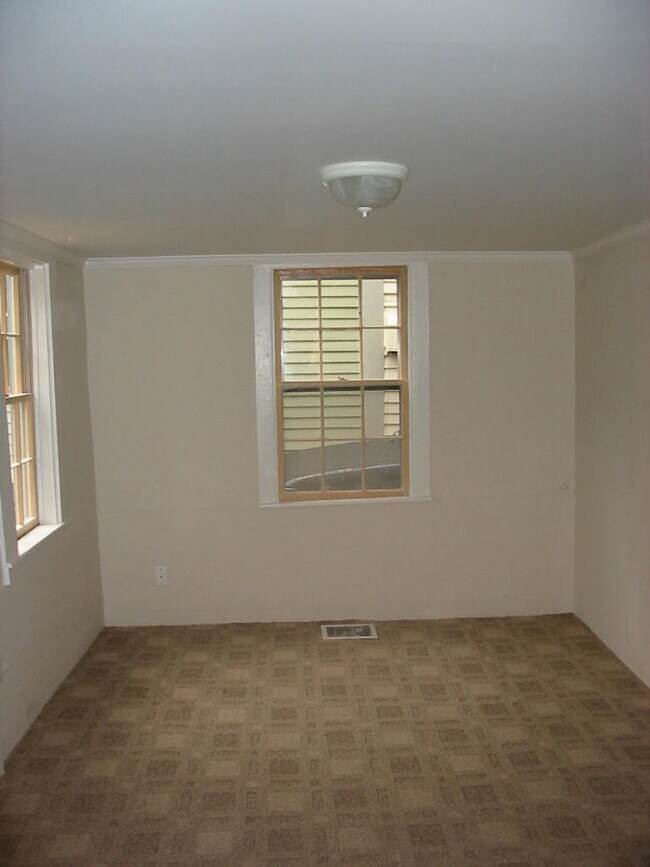 Photo - 101 Derby St Unit 1