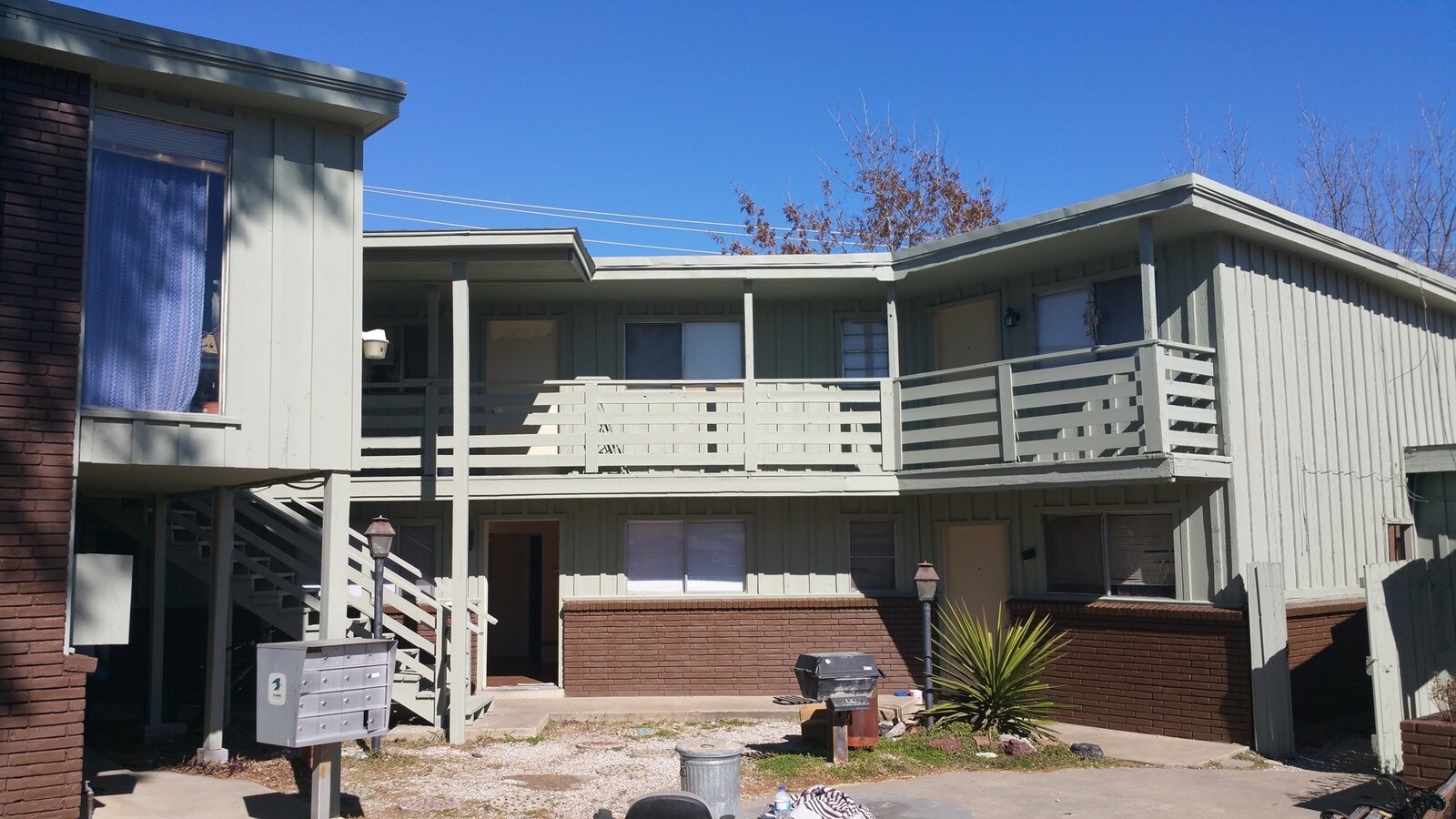 Cody Court Apartments - Cody Court Apartments