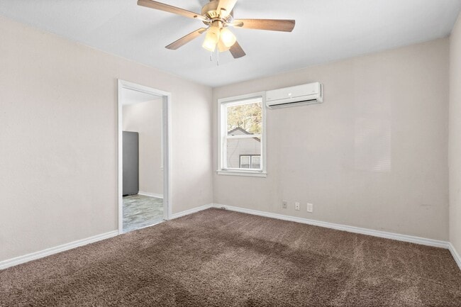 Photo - 42 Maple St Unit 1