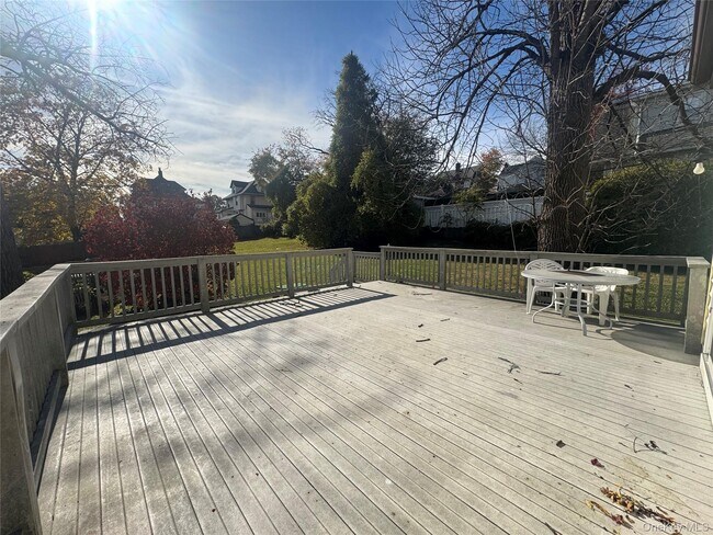 Photo - 138 Mayflower Ave Unidad 1