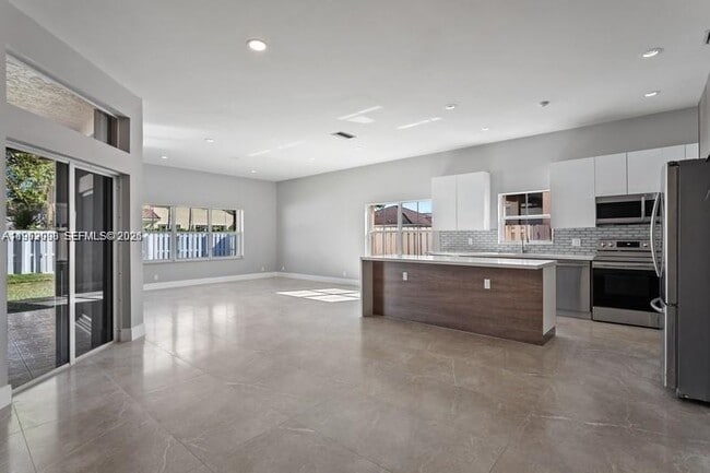 Photo - 1236 Meadows Blvd