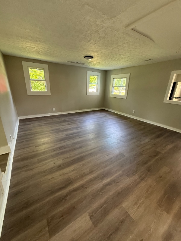 Photo - 12148 Broad St SW