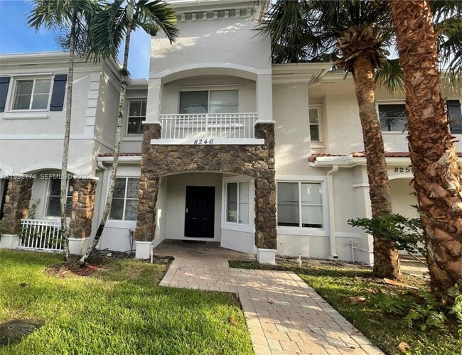 Building Photo - 8246 SW 27th St