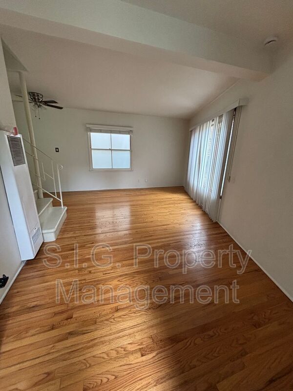 Photo - 811 Reeves Pl Unidad #A