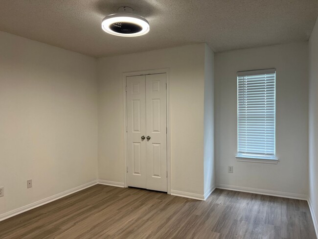 Photo - Duplex *LEASING SPECIAL AVAILABLE*
