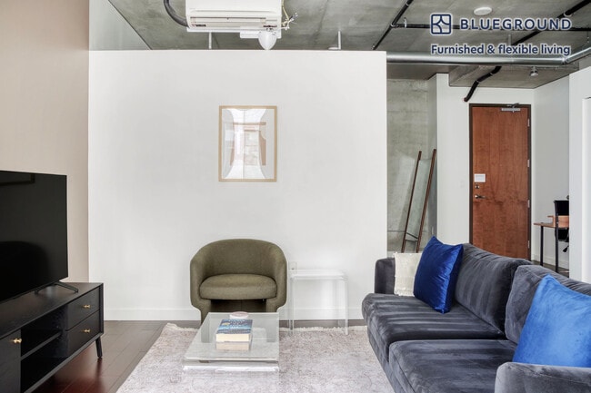 Photo - 62 Cedar St Unidad FL8-ID643