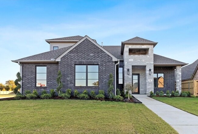 Building Photo - Gorgeous and impeccable custom home in Redbud Glen!
