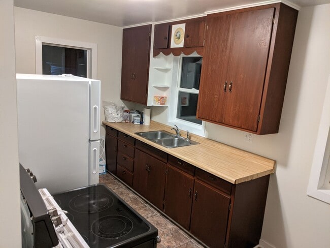 Photo - 2-1 House with Garage available 12/13/2025