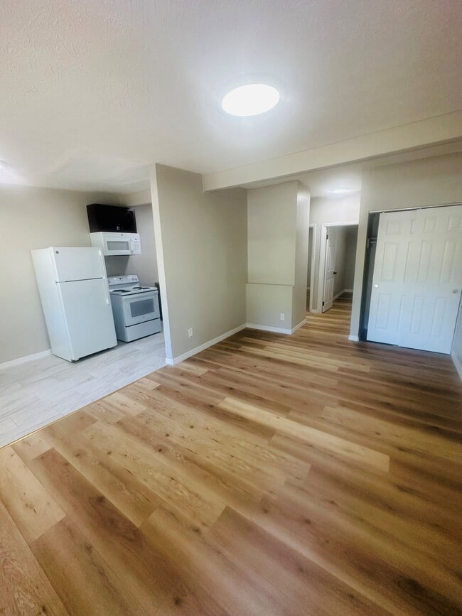 Photo - 4440 Friden Dr