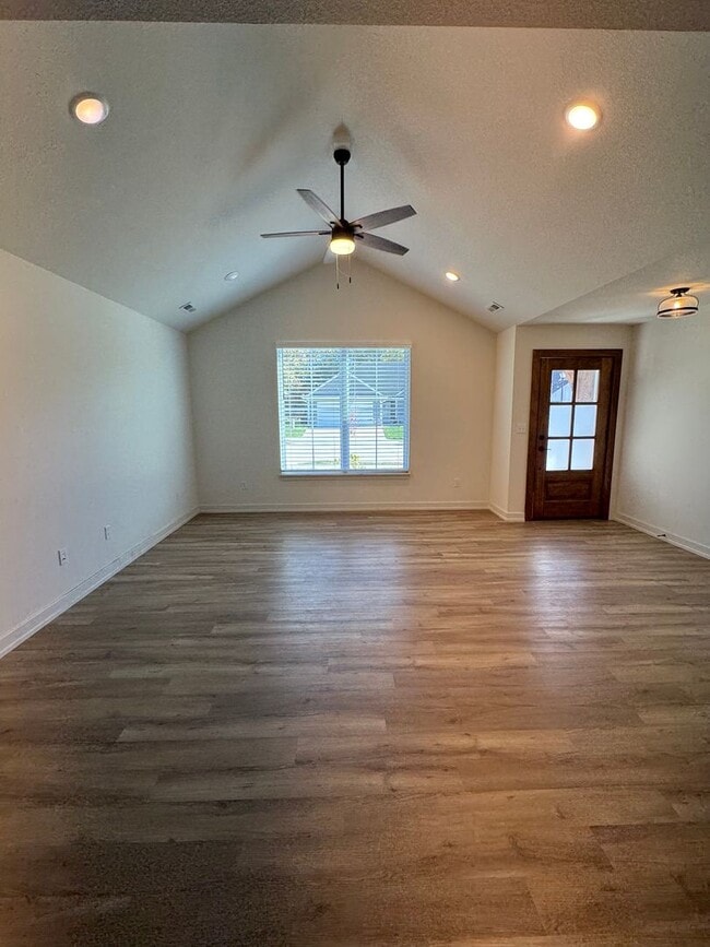 Photo - 3 bedroom 2 bath house