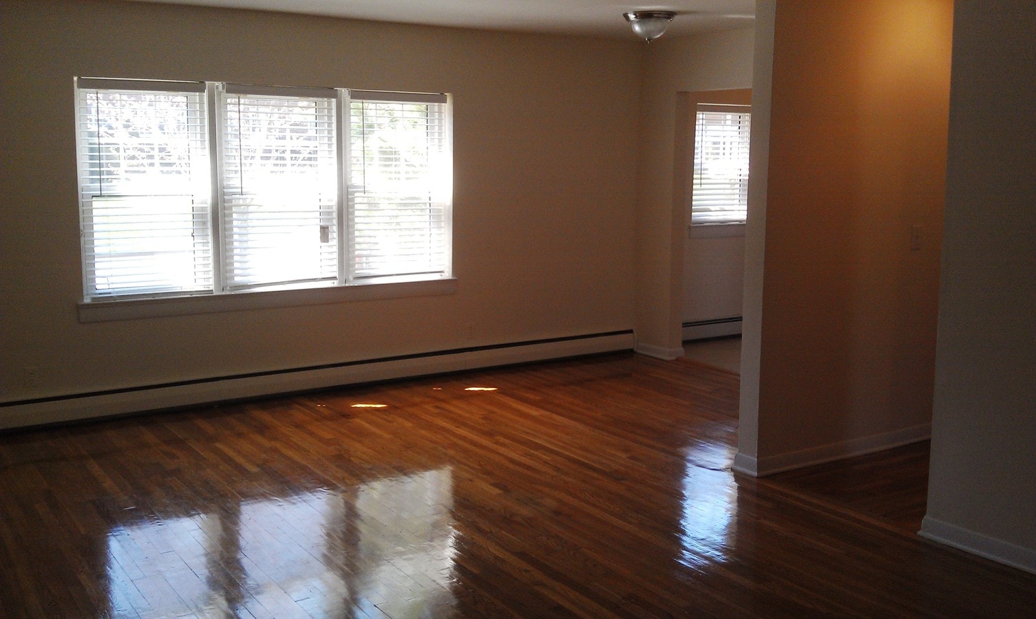 Photo - 535 E Ridgewood Ave