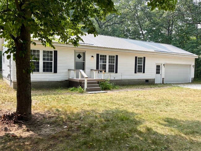 Exterior - Front - 11677 US Highway 31