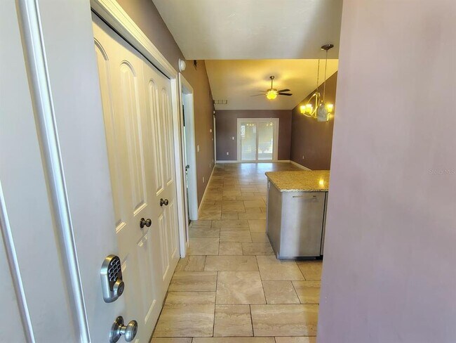 Photo - 453 Prestwick Pl