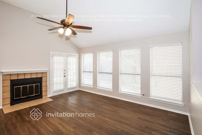 Photo - 948 Sylvan Creek Dr