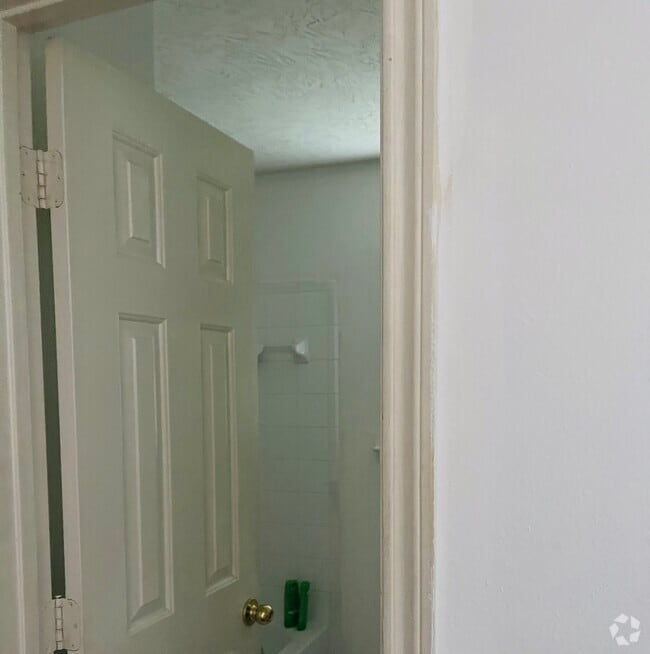 Building Photo - 6810 Atasca Creek Dr Rental