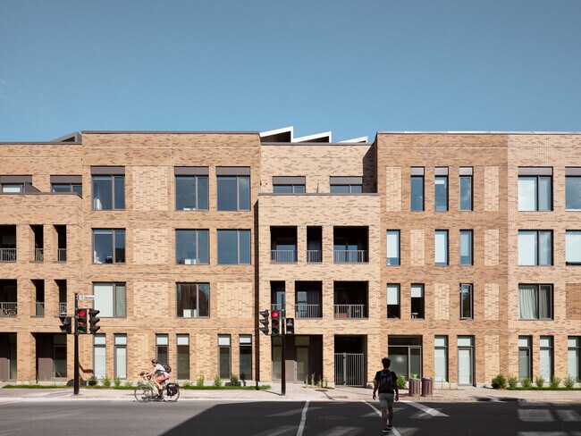 Photo - Mellem Ville-Marie