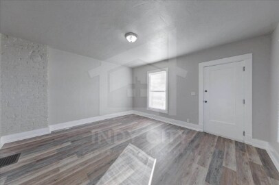 Photo - 622 N Mulberry St