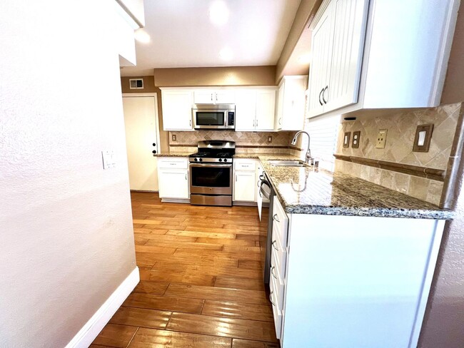 Photo - Beautiful 4 Bedroom, 2.5 Bath Single Famil...