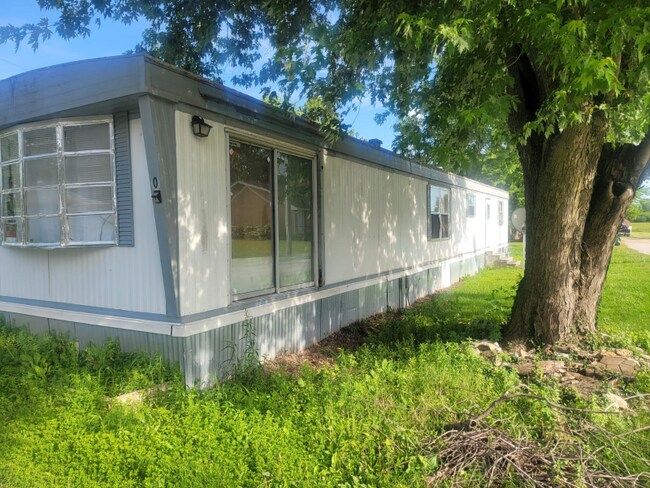 Photo - 205 W Row St Casa
