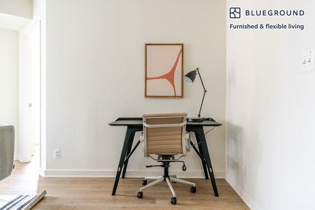 Photo - 4650 Washington Blvd Unidad FL9-ID1004