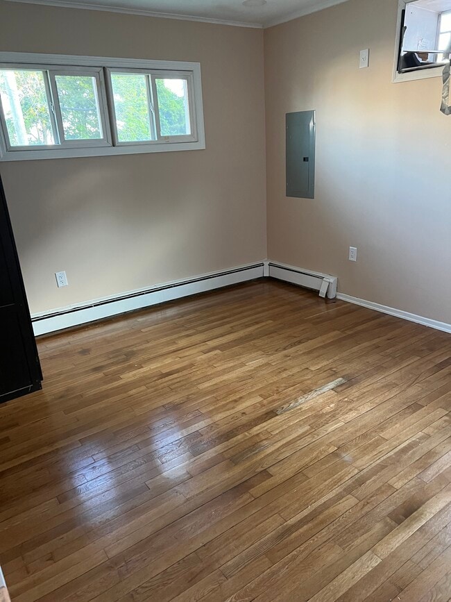 Bedroom - 28 Park Ave Unit Apt 2R