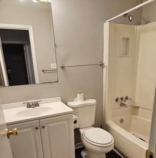 Photo - 320 Harry S Truman Dr