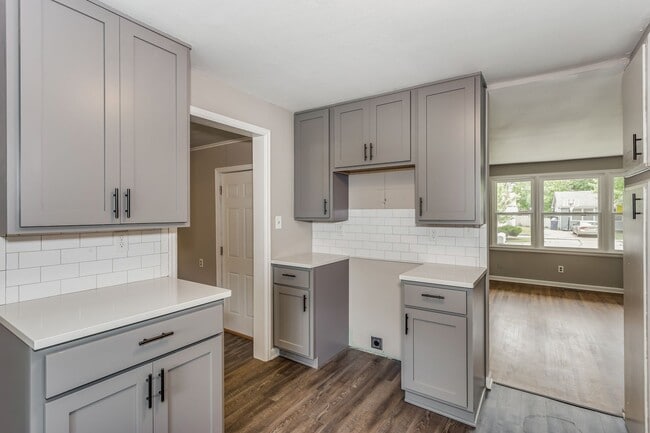 Photo - Three Bed for March move in!