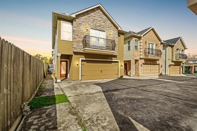 Building Photo - 4609 Sharman St Rental