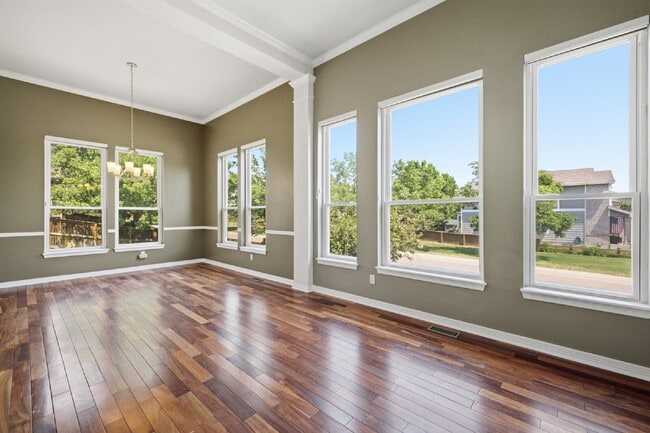 Photo - Spectacular Stonegate Living! Gorgeous 3-Bed Corner Finished Basement, Wet Bar, and Custom Marble...