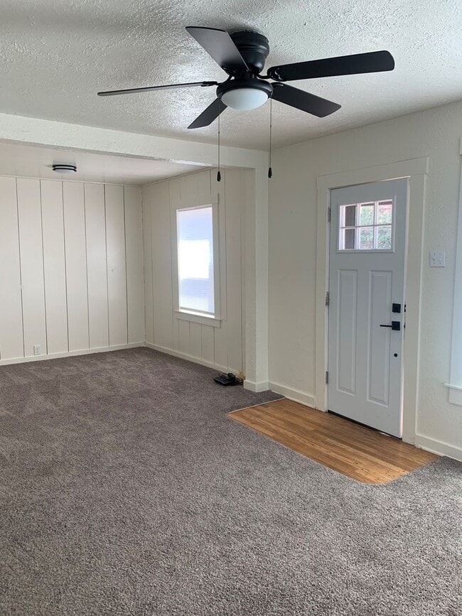 Photo - Clean 2 bedroom home