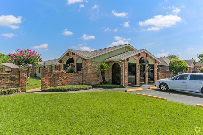 Building Photo - Crossings on Lane Rental