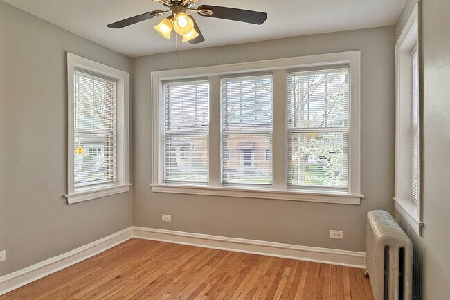1158-1164.5 S. Oak Park Ave.