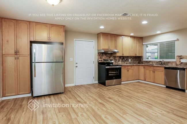 Photo - 118 Croydon Ct