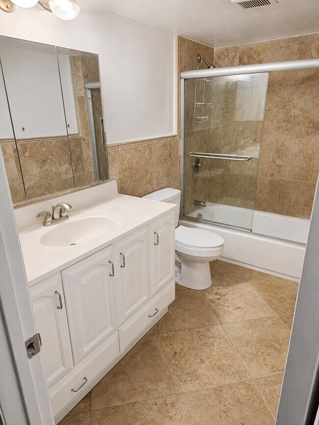 Photo - 3109 Oakland Shores Dr Unit G110