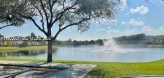 Building Photo - 1651 SE 28th Ct Unit 105