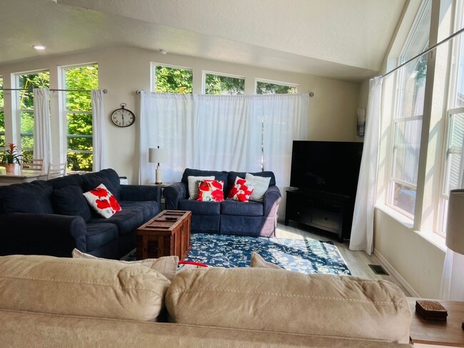 Photo - 2936 Madrona Beach Rd NW
