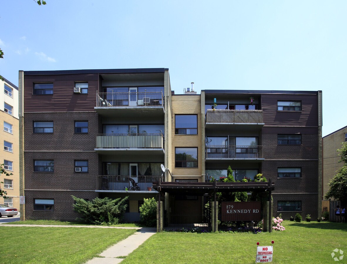 Photo - 879 Kennedy Rd