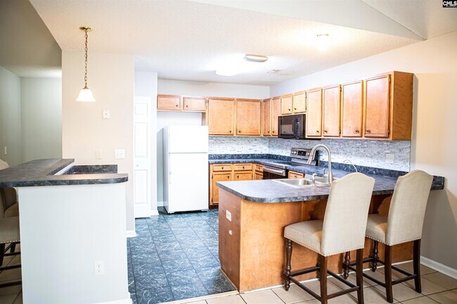 Photo - 33 Oak Lake Ct