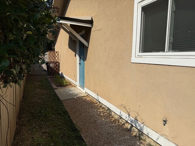 Photo - Renovated Duplex Near HCA & TMH