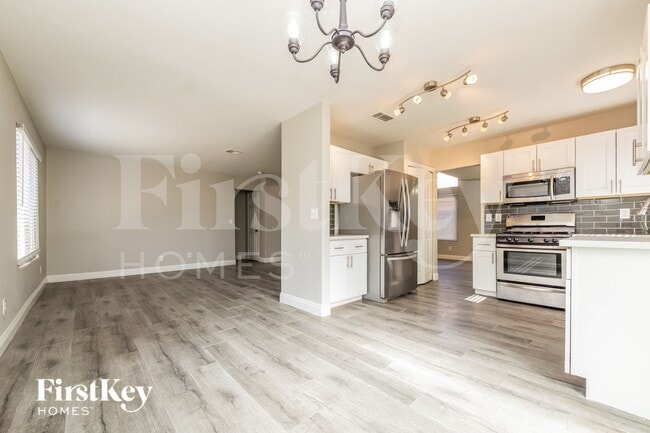 Photo - 5620 Royal Castle Ln