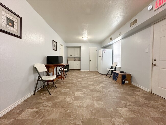 Photo - 702 N Richmond Rd
