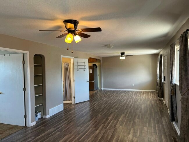 Photo - 3147 Skyview Ave