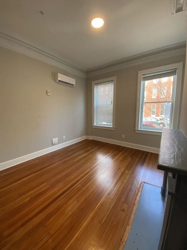 Photo - 911 S Ellwood Ave Unit 1