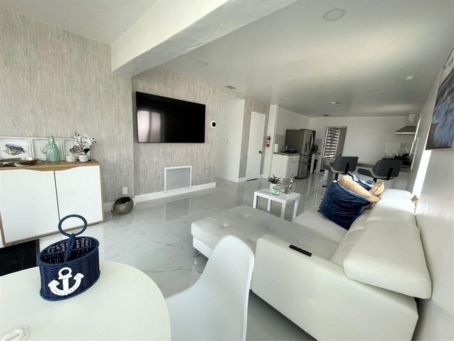 Photo - 2430 Pierce St