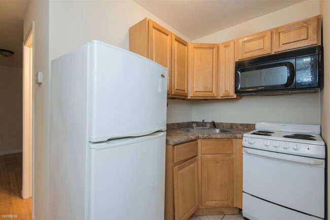 2 br, 1 bath Triplex - 1745 WILLINGTON ST ... - 2 br, 1 bath Triplex - 1745 WILLINGTON ST ... Unidad 1 Rental